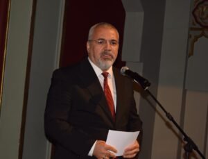 Ali Rıza Özdemir: “Alevi Partisi fikrine sıcak bakmıyorum”